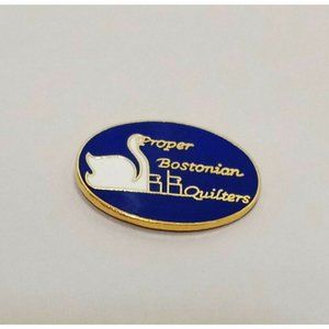 Proper Bostonian Quilter Swan Pin 3/4" Metal Blue Enamel White Gold Tone